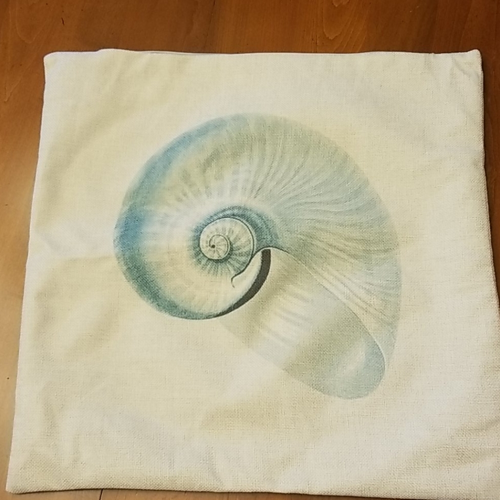NWOT Shell pillow cover